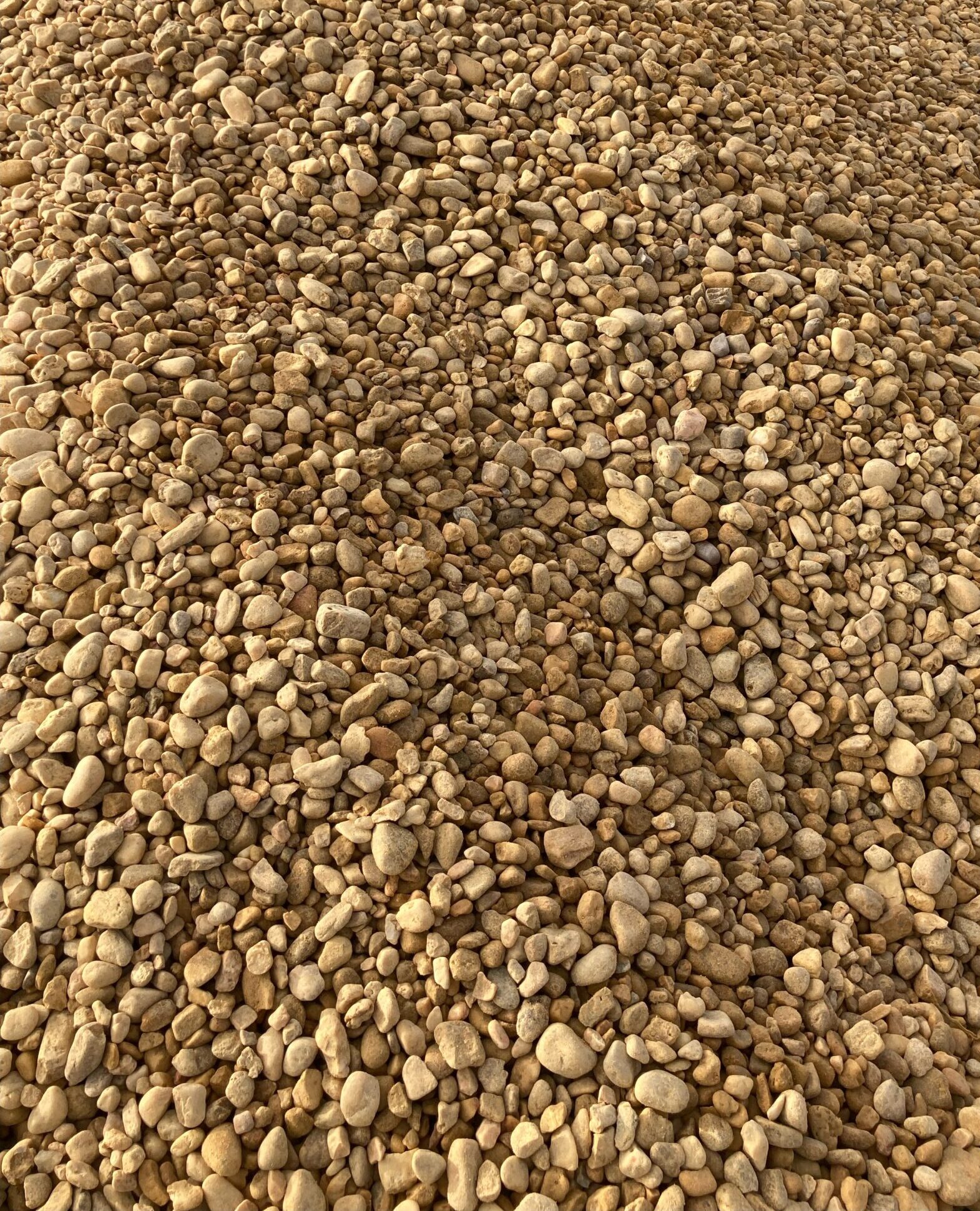 Brown Decorative Gravel 1 4 Brown Pile
